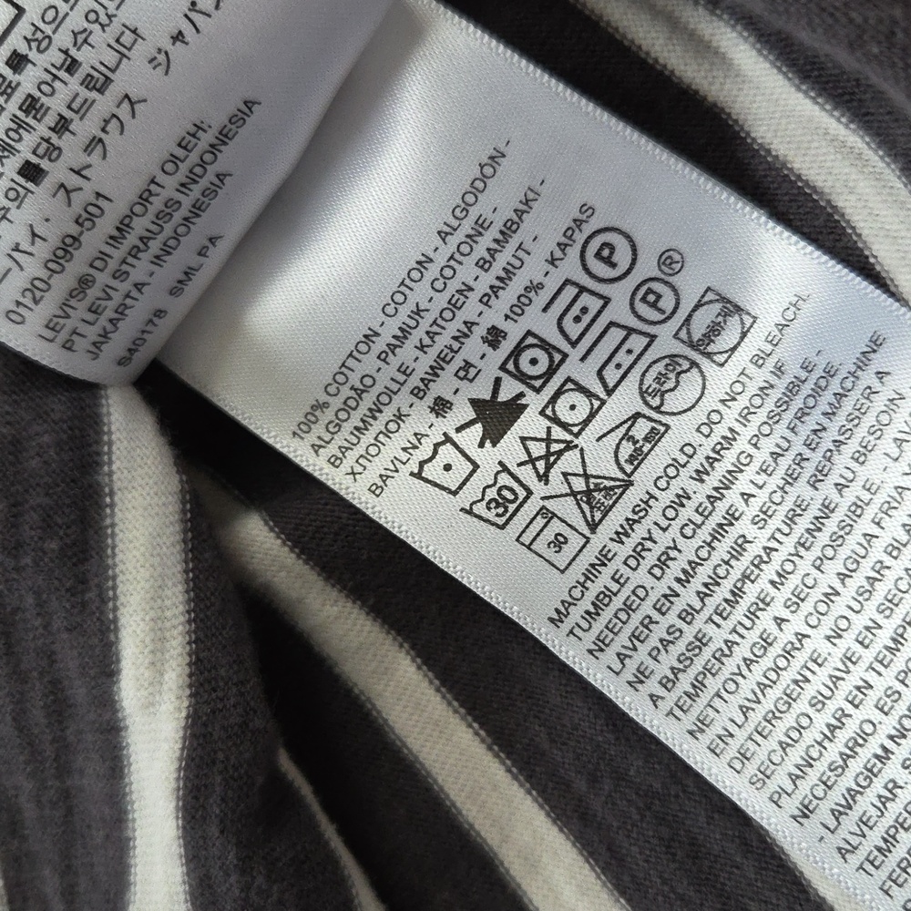 Levi's Gray & White Striped Cotton Tshirt - Picture 6 of 7